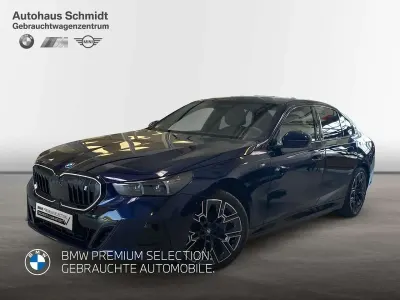 Gebraucht BMW i5 M Sport 250 kW (340 PS) 2024 Bmw individual tansanitblau Limousine