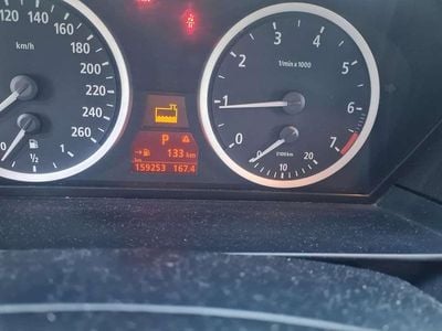 BMW 523