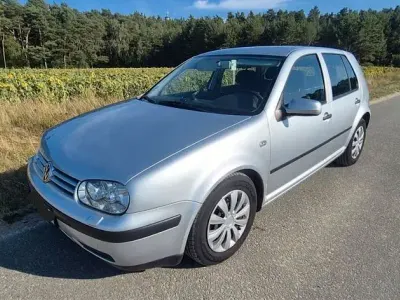 Gebraucht VW Golf IV Basis 116 PS (85 kW) 2001 Grau Limousine