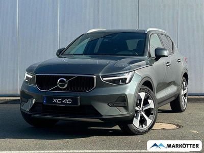 Neu Volvo XC40 Core 163 PS (119 kW) 2025 Forest lake SUV