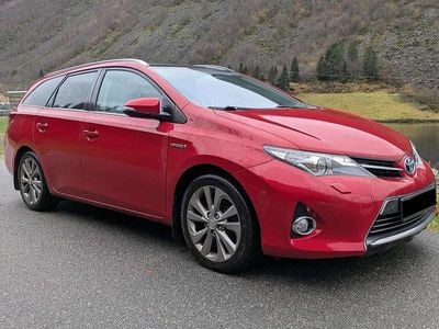 Toyota Auris Hybrid