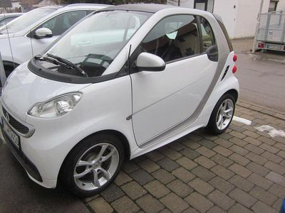 Weiß Gebraucht 2013 Smart ForTwo Coupé Coupé | 4.300 €