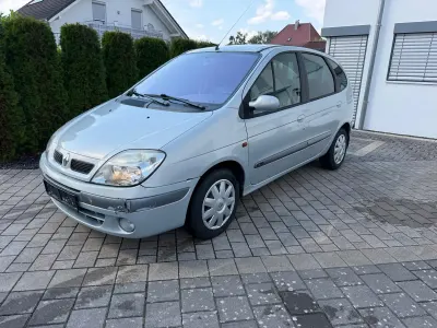Gebraucht Renault Scenic E-Tech 107 PS (78 kW) 2003 Silber Kleinwagen