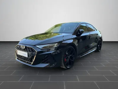 Neu Audi RS3 Advanced 400 PS (294 kW) 2026 Mythosschwarz metallic (metallic) Limousine