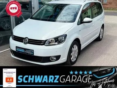 Gebraucht VW Touran Cup 105 PS (77 kW) 2015 Pure white Van / Kleinbus