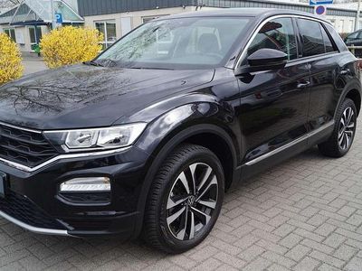 Second-hand VW T-Roc United 150 CP (110 kW) 2021 Negru SUV