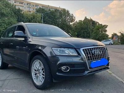 Grau Gebraucht 2011 Audi Q5 SUV | 12.800 € (Fairer Preis)