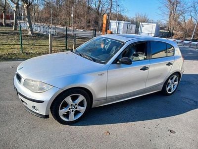 Gebraucht BMW 118 129 PS (94 kW) 2006 Silber Kleinwagen
