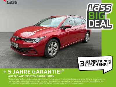 Gebraucht VW Golf VIII Life 110 PS (80 kW) 2021 Rot Kombi