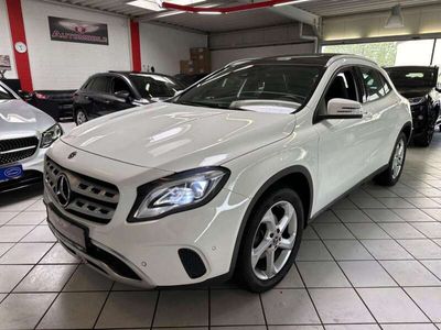 gebraucht Mercedes GLA180 NAVI SHZ PDC PANORAMA