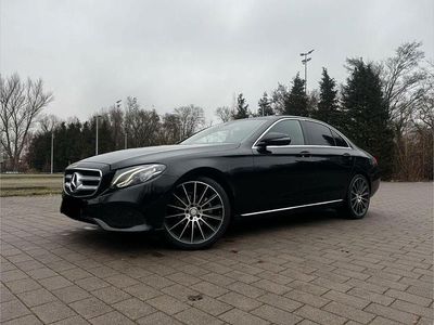 Gebraucht Mercedes E220 194 PS (142 kW) 2016 Schwarz Limousine