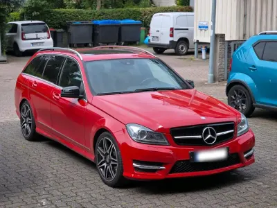Gebraucht Mercedes C220 AMG 170 PS (125 kW) 2012 Rot Kombi