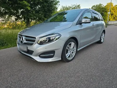 Gebraucht Mercedes B220 177 PS (130 kW) 2016 Silber Van / Kleinbus