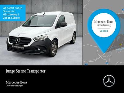 Weiß Gebraucht 2022 Mercedes Citan 112 Van / Kleinbus | 20.218 € (Etwas zu teuer)