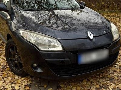 Second-hand Renault Mégane GrandTour Dynamique 131 CP (96 kW) 2010 Negru Break