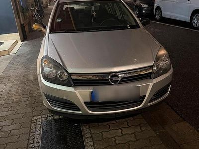 Gebraucht Opel Astra 105 PS (77 kW) 2005 Grau Kleinwagen
