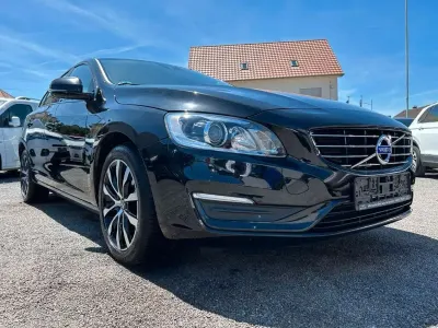 Gebraucht Volvo S60 Linje Svart 150 PS (110 kW) 2018 Schwarz Limousine