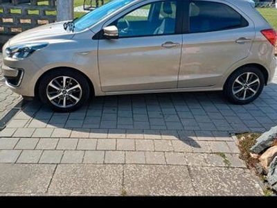 gebraucht Ford Ka Plus *schöne Farbe mit wenig Kilometer*