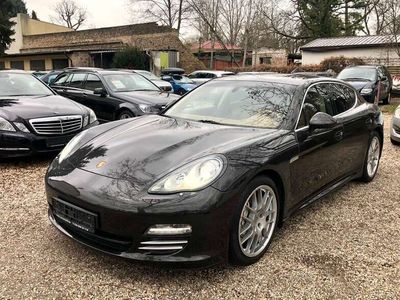 Porsche Panamera 4S