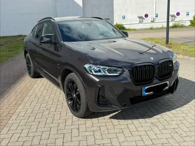 Gebraucht BMW X4 M Sport 360 PS (264 kW) 2024 Schwarz SUV