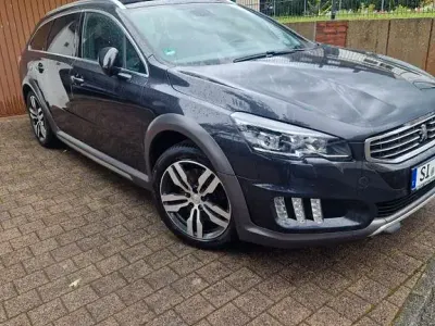 Gebraucht Peugeot 508 SW S 181 PS (133 kW) 2016 Schwarz Kombi