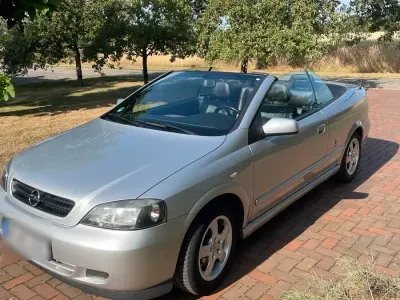 Gebraucht Opel Astra 147 PS (108 kW) 2003 Silber Cabrio