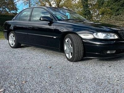 Schwarz Gebraucht 2001 Opel Omega Limousine | 3.990 €