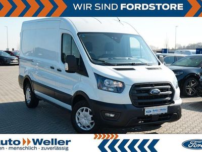 Gebraucht Ford Transit Trend 131 PS (96 kW) 2022 Weiß Van / Kleinbus