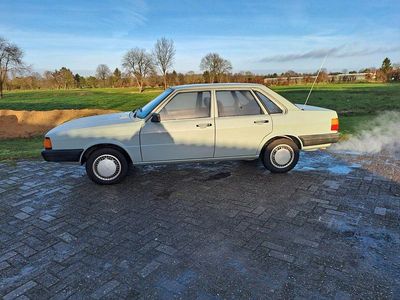 Gebraucht Audi 80 75 PS (55 kW) 1985 Grau Limousine