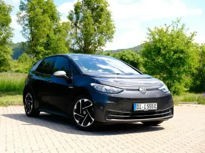 Usata VW ID.3 Pro Performance 150 kW (204 CV) 2020 Nero Utilitaria