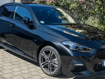 Gebraucht BMW 220 Performance 178 PS (130 kW) 2023 Schwarz Coupé