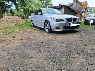 BMW 523