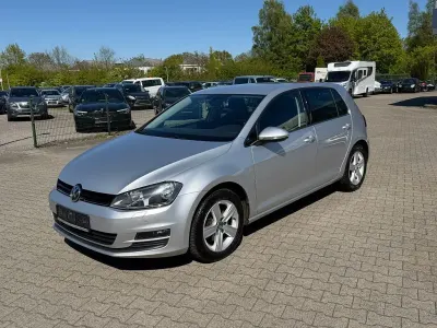 Second-hand VW Golf VII Comfortline 105 CP (77 kW) 2013 Argintiu Berlinǎ
