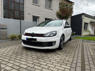 gebraucht VW Golf VI GTI Candyweiß Schiebedach MFA+