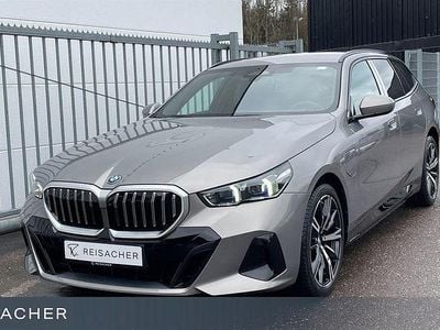 Neu BMW 530e Performance 299 PS (219 kW) 2026 Grau Kombi