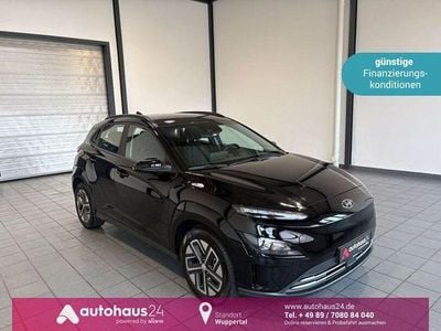 Gebraucht Hyundai Kona Select 100 kW (136 PS) 2023 Schwarz SUV
