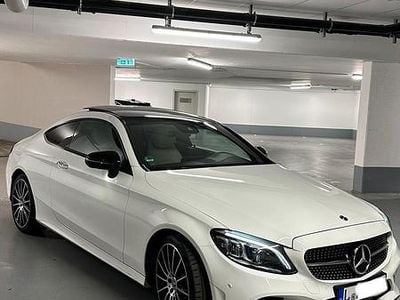 Usata Mercedes C300 AMG line 258 CV (189 kW) 2021 Bianco Coupé