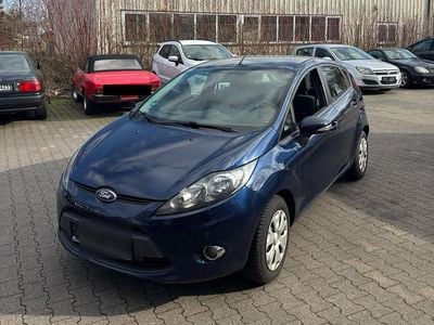 Gebraucht Ford Fiesta 95 PS (69 kW) 2012 Blau Kleinwagen