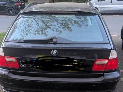 Second-hand BMW 318 143 CP (105 kW) 2003 Negru Break