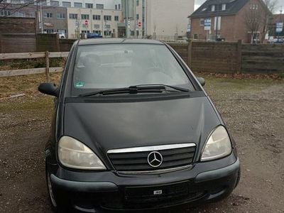 Usata Mercedes A140 82 CV (60 kW) 2000 Grigio Utilitaria