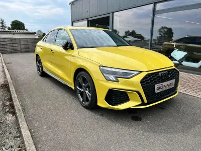 Gebraucht Audi A3 S-Line 110 PS (80 kW) 2023 Gelb Limousine