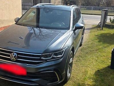 Usata VW Tiguan Allspace 200 CV (147 kW) 2022 Grigio SUV