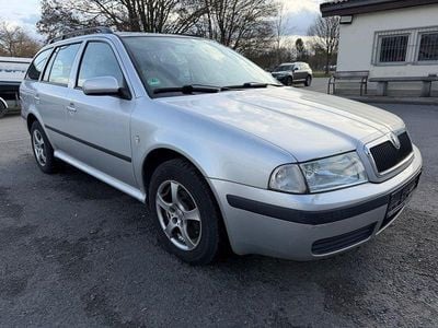 Gebraucht Skoda Octavia Tour 102 PS (75 kW) 2007 Silber Kombi