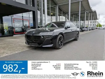 Gebraucht BMW 740L M Sport 286 PS (210 kW) 2025 Schwarz Limousine
