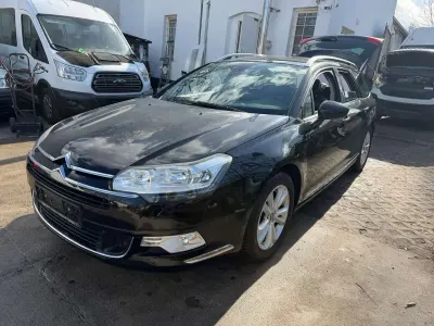 Gebraucht Citroën C5 Exclusive 156 PS (114 kW) 2012 Lackierung schwarz nera/ Kombi