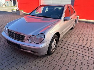 Mercedes C180