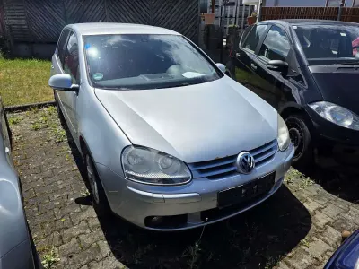 Gebraucht VW Golf V United 105 PS (77 kW) 2008 Reflexsilber metallic Kleinwagen