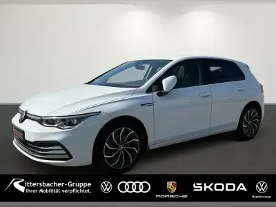 Brugt VW Golf VIII Style 131 HK (96 kW) 2023 Hvid Sedan
