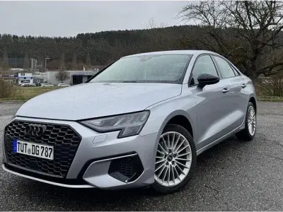 Gebraucht Audi A3 150 PS (110 kW) 2022 Grau Limousine