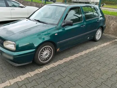 Gebraucht VW Golf III 60 PS (44 kW) 1996 Grün Limousine